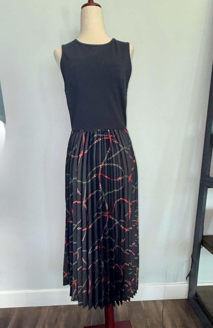 41 Hawthorn Dress Size S Black Pleated Chain Print Midi Maxi Sleeveless
